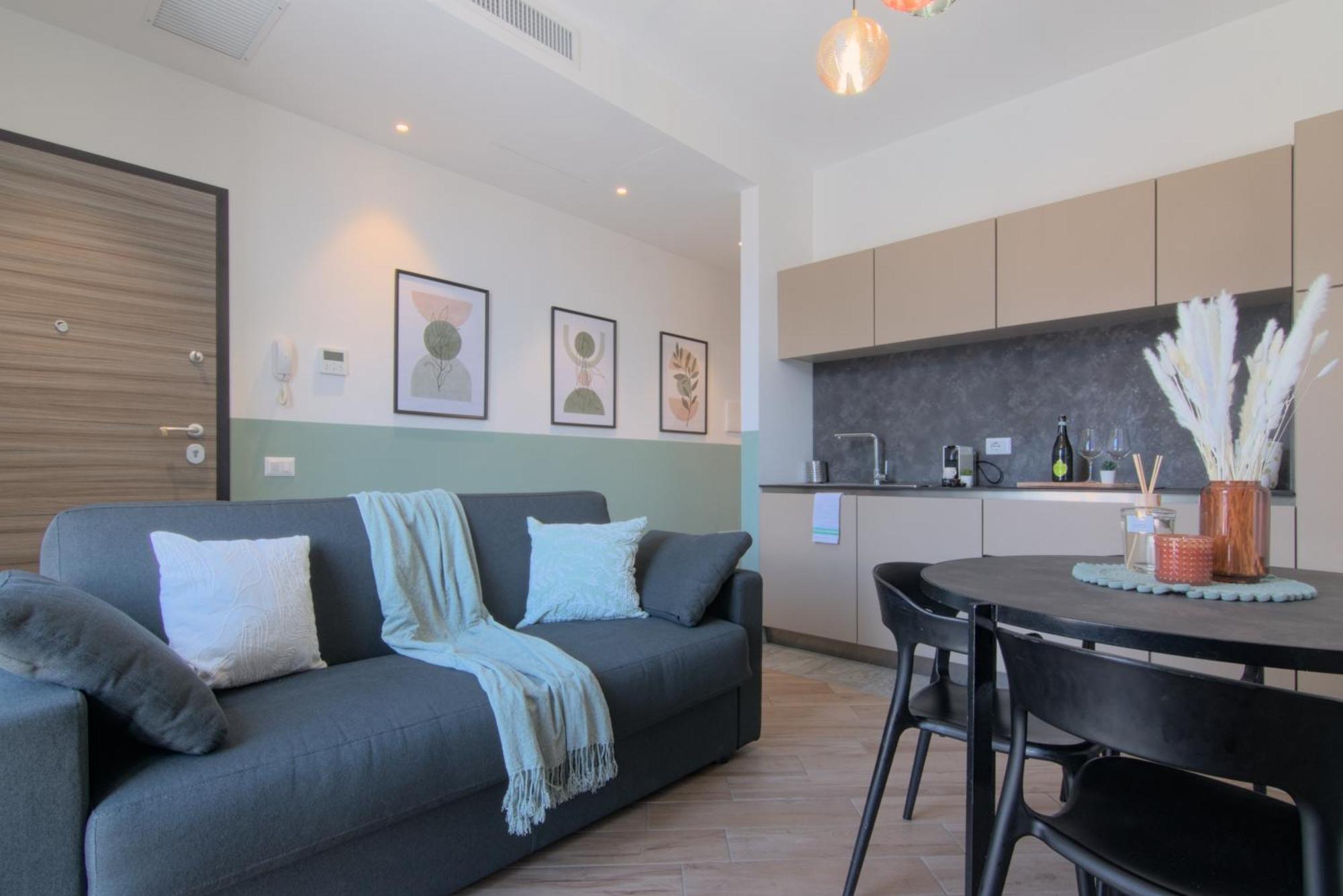 Ca Del Lasco - Modern Apartments In Classic Villa Bellano Exterior photo